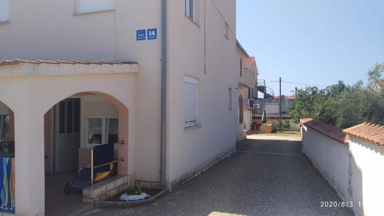 Apartman Turanj Exterior photo